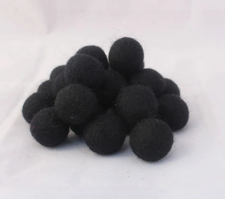 2 cm/20mm Felt Balls-Red, Black, Yellow, Blue, Gray