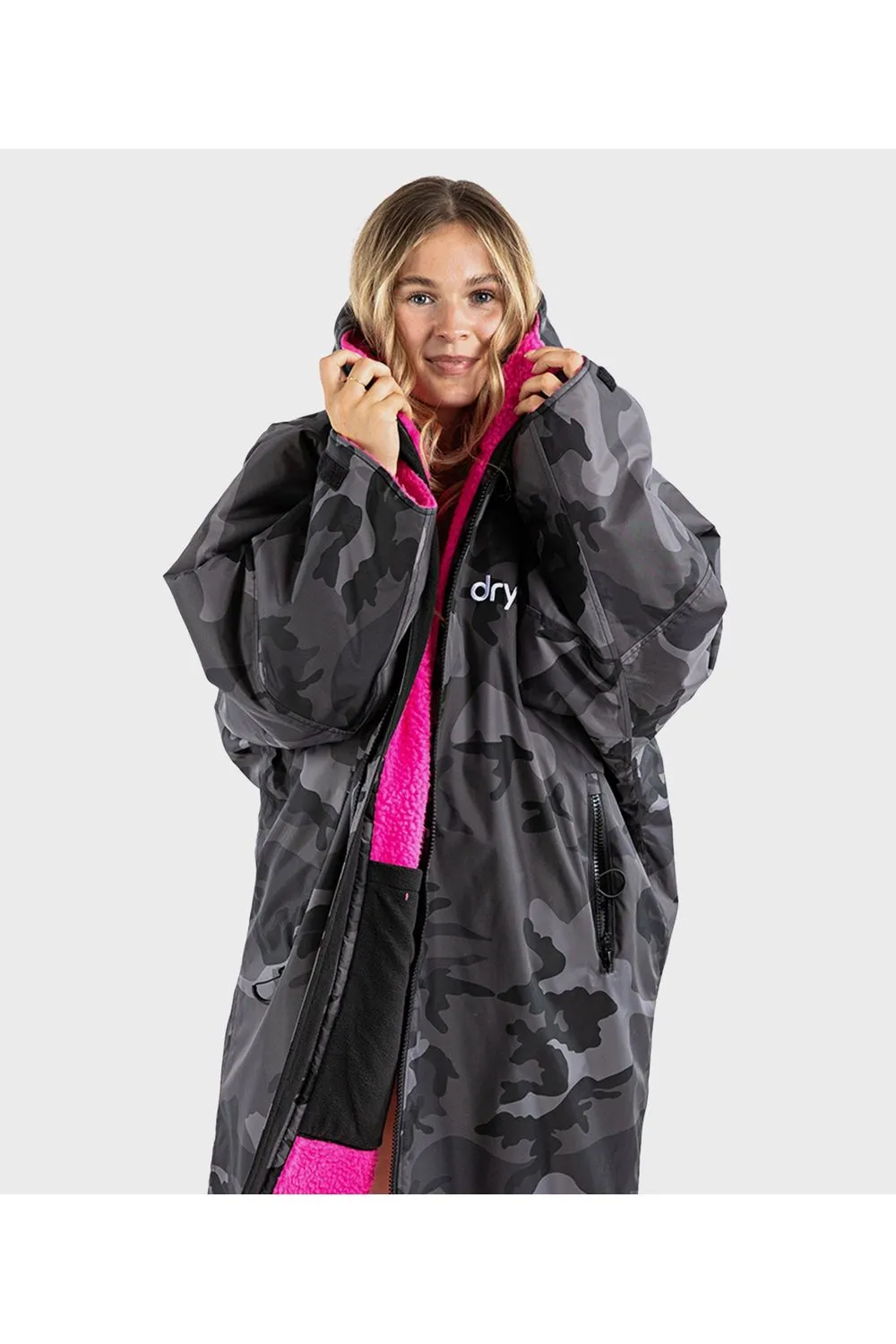 Dryrobe Advance Adult Long Sleeve Black Camo/Pink