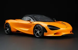 McLaren 750S Spider (2023)